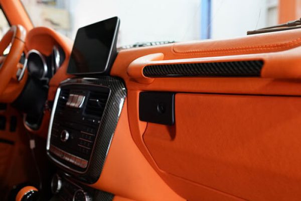 Dashboard-Leather img تصليح وتركيب جلد لوحة القيادة في دبي