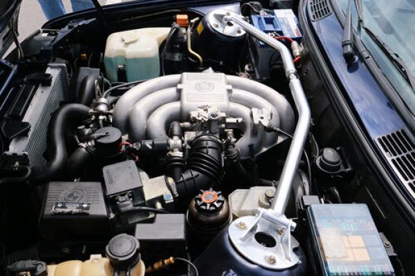 Engine-Is-Vibrating-Rattling img Engine Repair and Rebuild Service Dubai