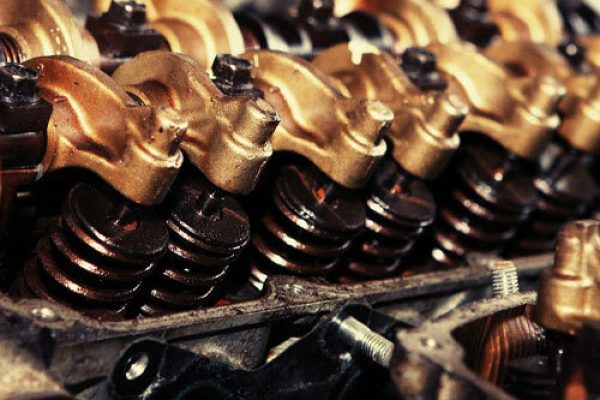 Engine-Oil-&-Water-Mix-Repair img Engine Repair and Rebuild Service Dubai