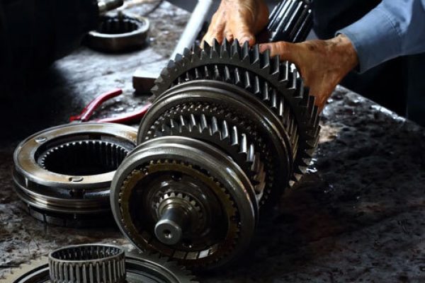 Gearbox-Auto-Transmission-Service img Differential Repair and Rebuild in Abu Dhabi