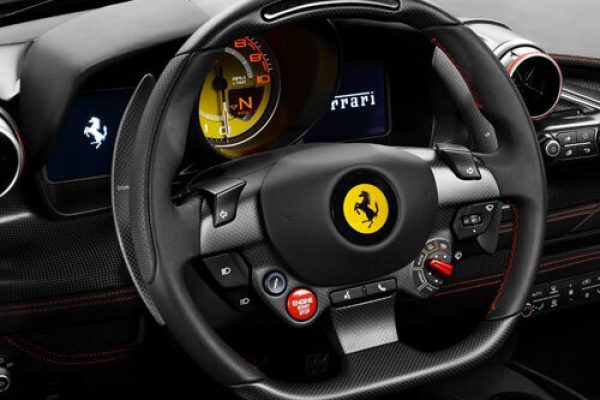 Car Steering Covers Service Dubai أغطية توجيه مخصصة في أبو ظبي