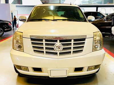 Cadillac Painting Service in Abu Dhabi